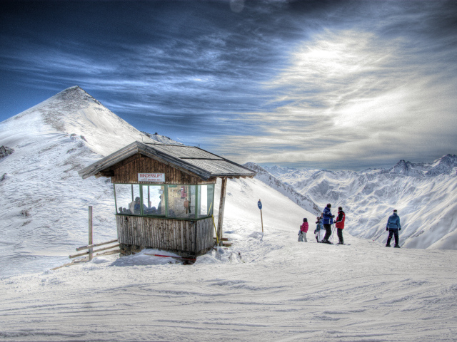 Вершина горы на горнолыжном курорте Серфаус, Австрия