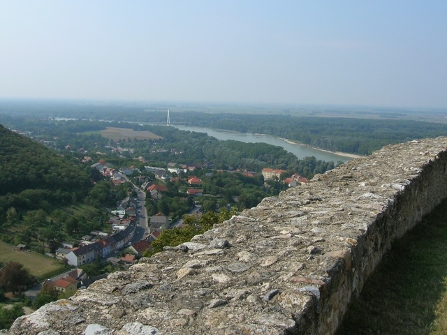 Вид с крепостной стены в городе Гайнберг, Австрия