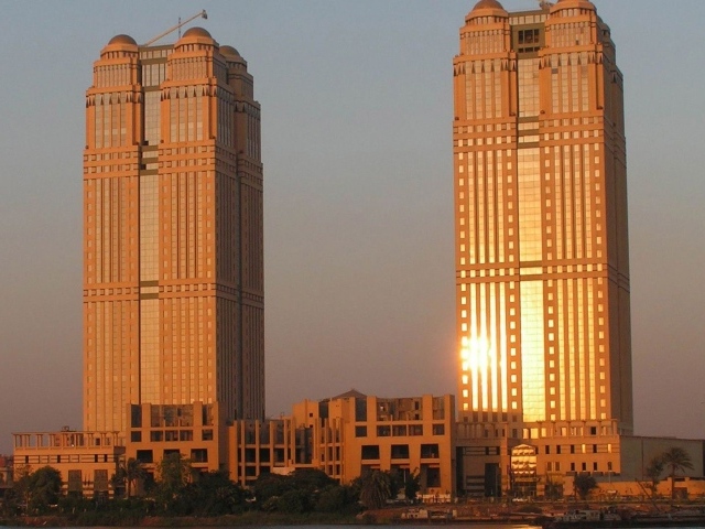 Башни Нил Сити в Каире