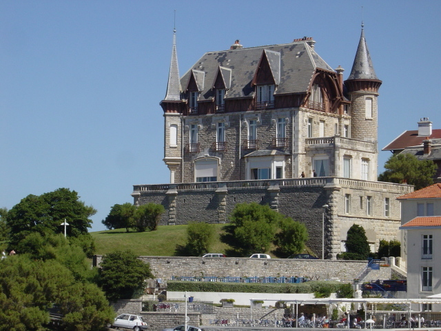 Замок на курорте Биарриц, Франция