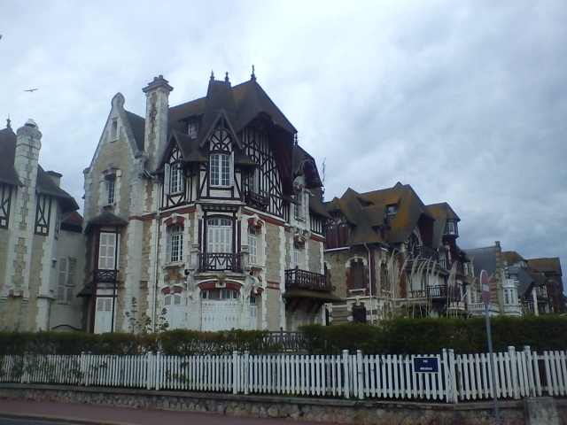 Замок на курорте Довиль, Франция