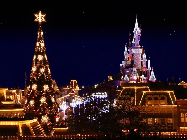 Новогодняя елка в Диснейленде, Франция