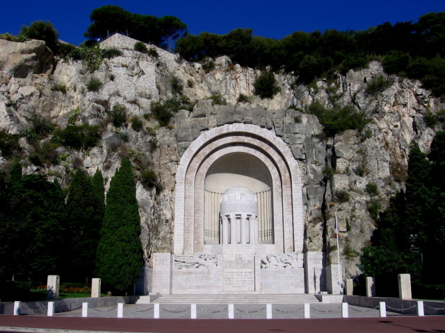 Памятник в городе Ницца, Франция