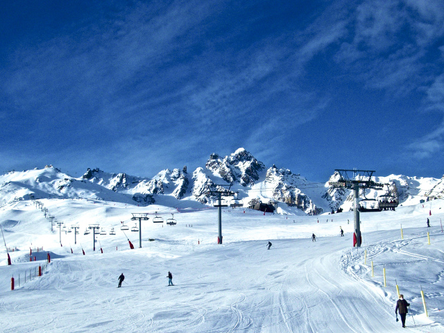 Лыжная трасса на горнолыжном курорте Куршевель, Франция