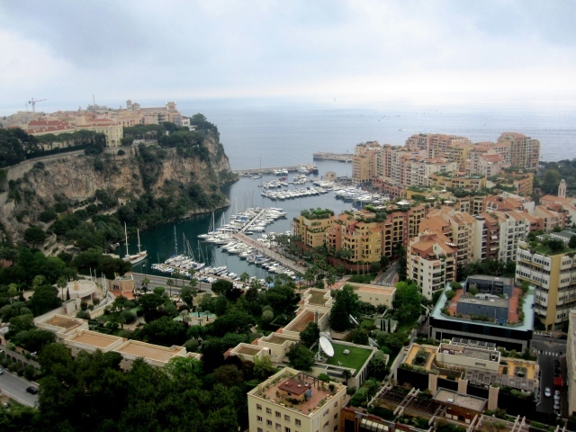 Городские здания в Монако