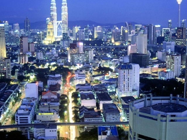 Ночное сияние города в Берлине