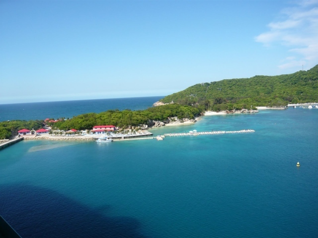 Голубой океан Гаити