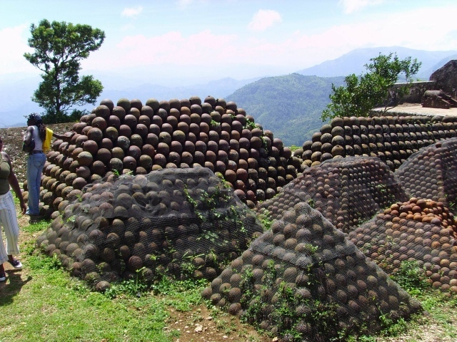 Знаменитая страна Гаити
