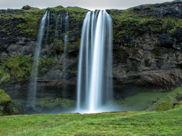Водопад Селйяландсфосс, Исландия