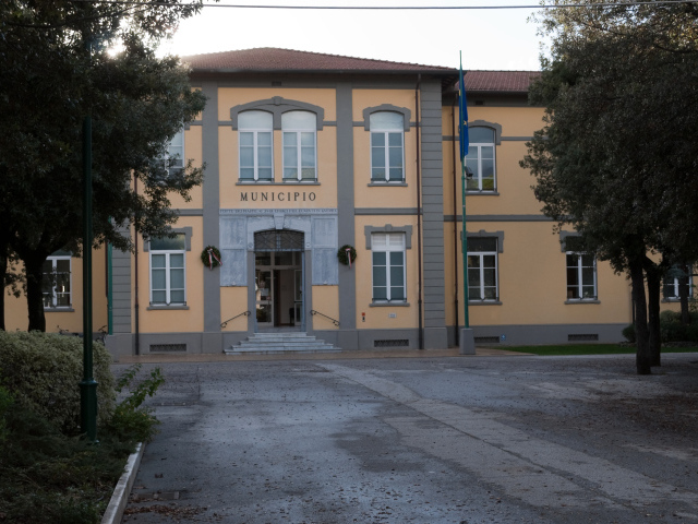 Администрация города на курорте Форте дей Марми, Италия