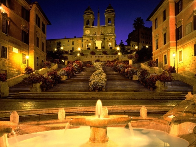 Сияющая лестница к собору в Риме, Италия