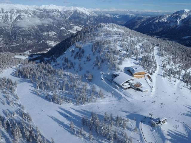 Горнолыжная база на курорте Валь ди Соль, Италия