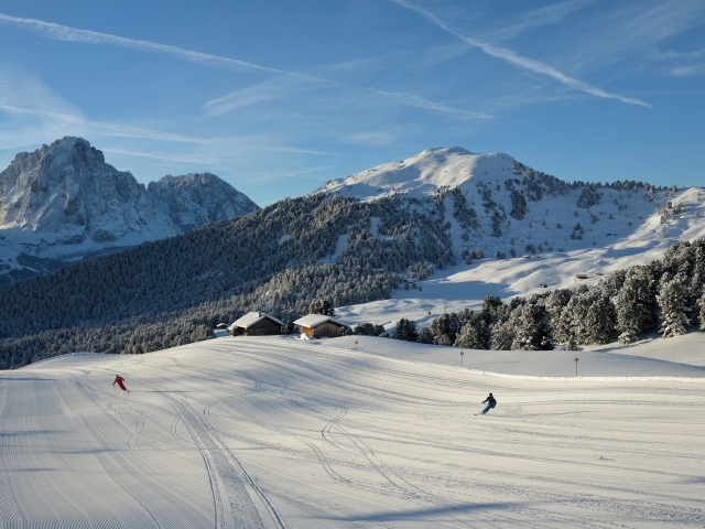 Лыжная трасса на горнолыжном курорте Валь Гардена, Италия