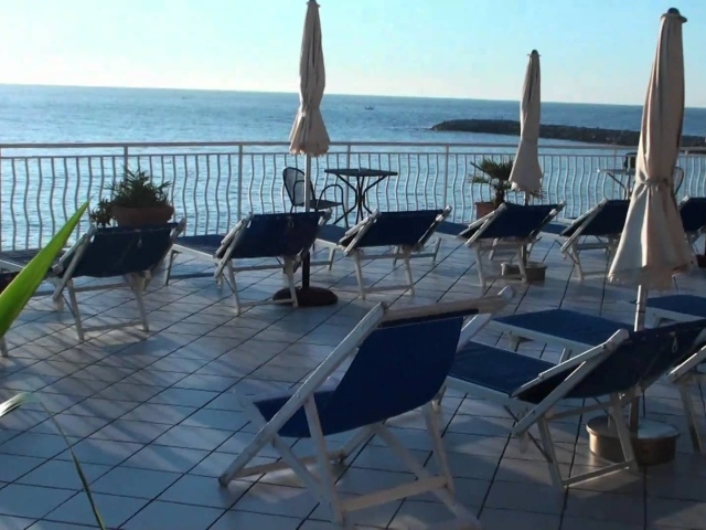 Весенний отдых на курорте Диано Марино, Италия