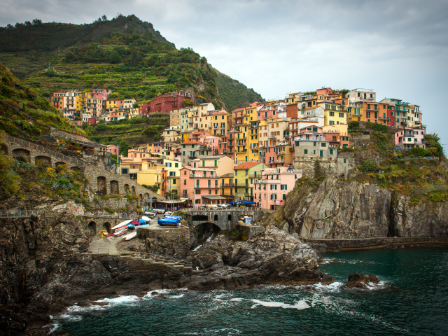 Город Манароле в Италии