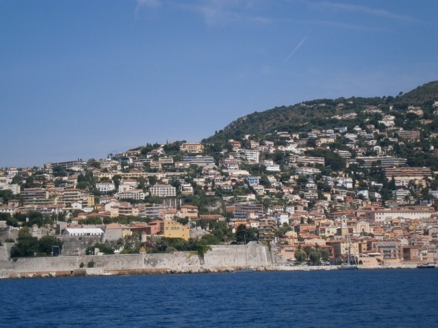 Городские здания в Лоано, Италия