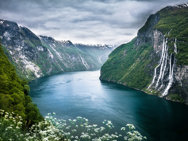 Водопад Семь Сёстер в Норвегии