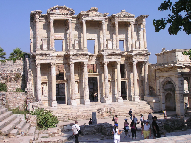 Древний храм в Эфесе, Турция