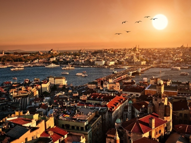 Вечернее солнце в Стамбуле