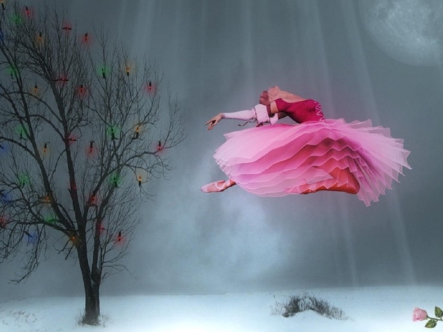 Балерина в розовом платье