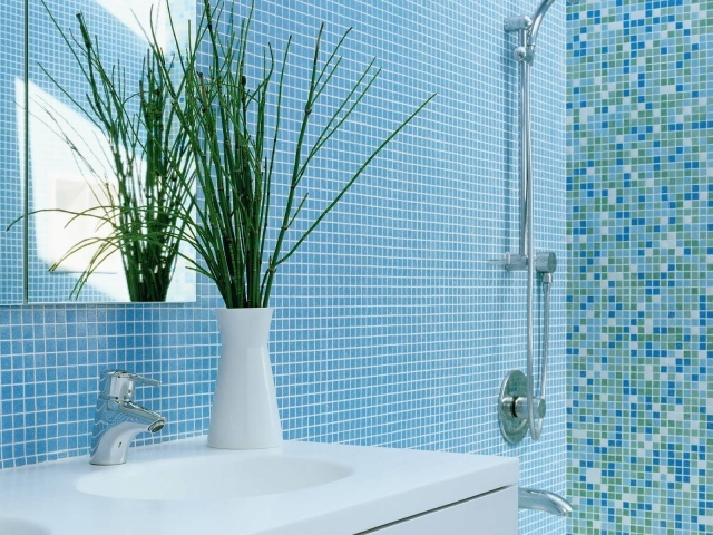 Букет в ванной комнате