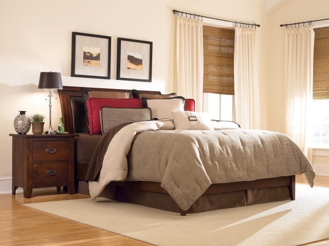 Светлая стильная спальня