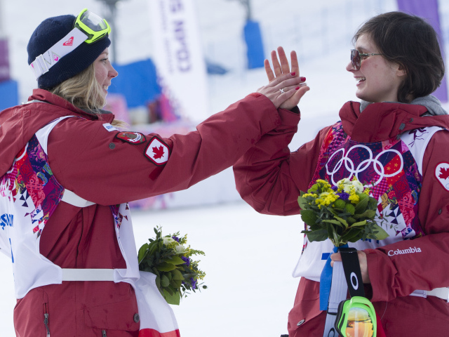 Обладательница бронзовой медали Ким Ламарре в дисциплине фристайл на олимпиаде в Сочи