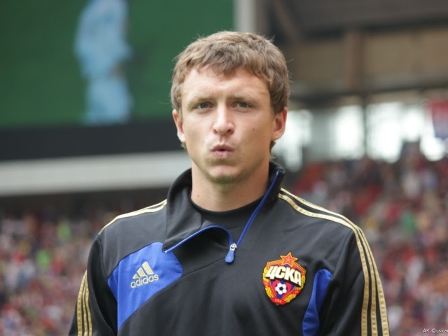 Полузащитник ЦСКА Павел Мамаев