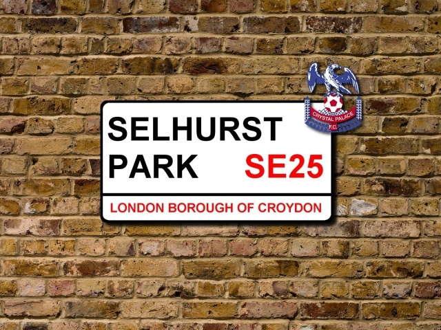 Известный Футбольный клуб Кристал Пэлас