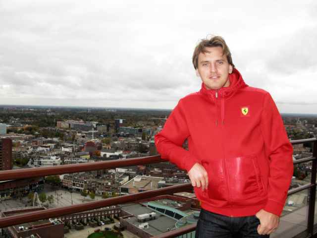 Футболист Дмитрий Булыкин