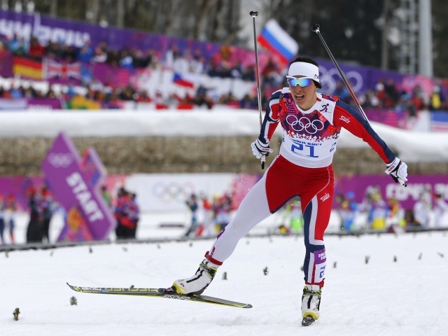 Обладательница золотой медали Марит Бьорген норвежская лыжница 
