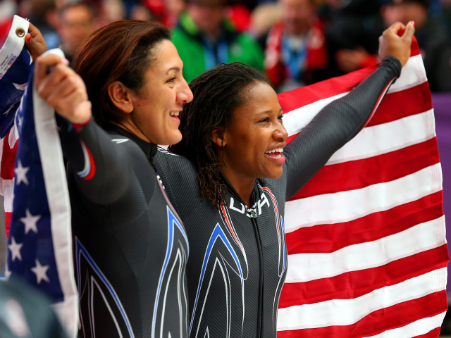 Лорин Уильямс и Илана Майерс американские бобслеистки обладательницы серебряных медалей 