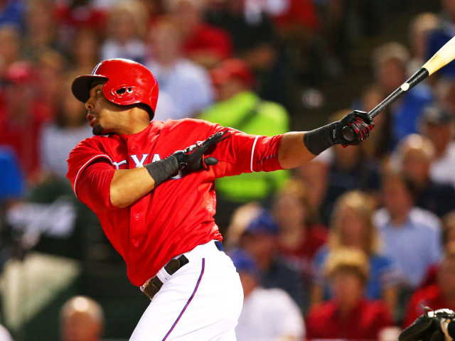 Нельсон Круз с бейсбольной битой