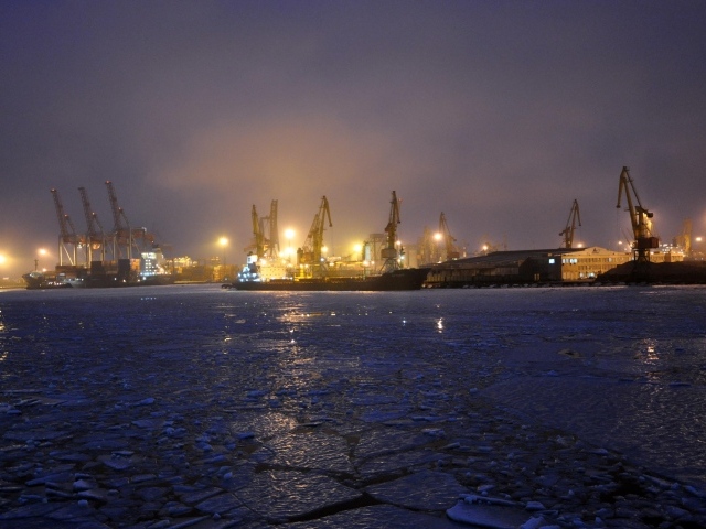 Одесский порт вечером