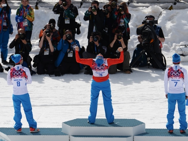 Российский лыжник Александр Легков на олимпиаде в Сочи