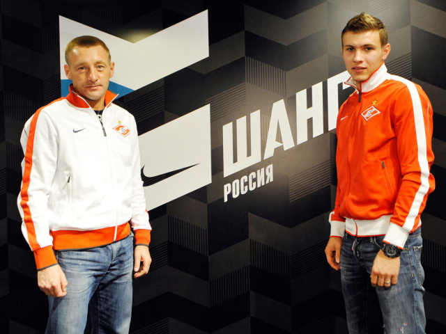 Капитан Спартака Сергей Паршивлюк с тренером