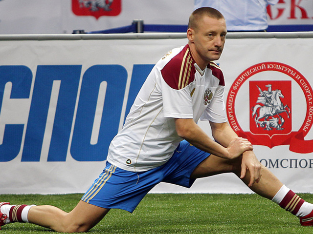 Андрей Тихонов тренер Спартака на разминке