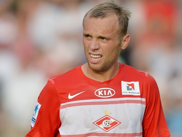 Денис Глушаков полузащитник Спартака