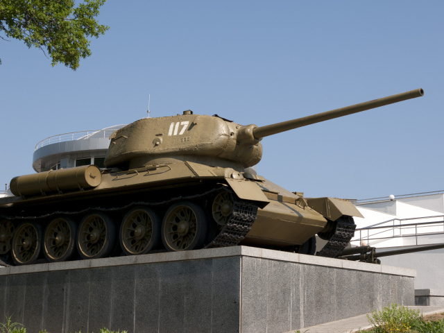 Танковые памятники Днепропетровск
