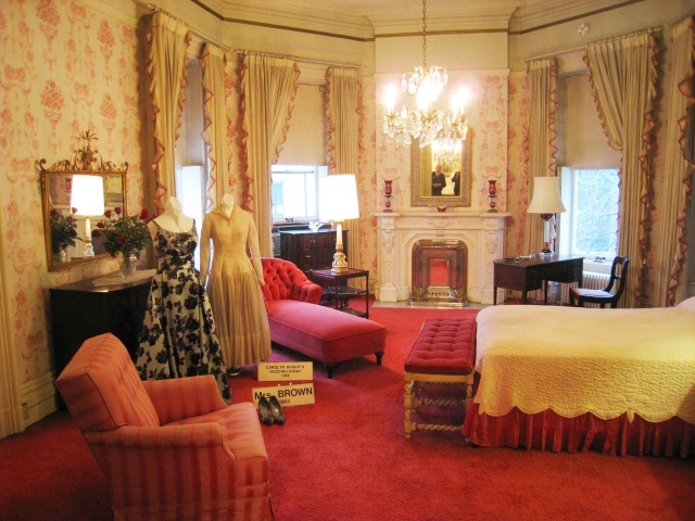 Спальня в стиле 19 века