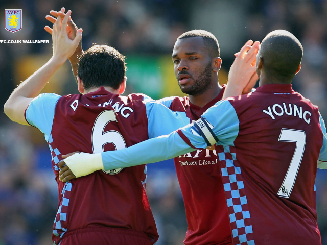 Возлюбленный клуб Астон Вилла