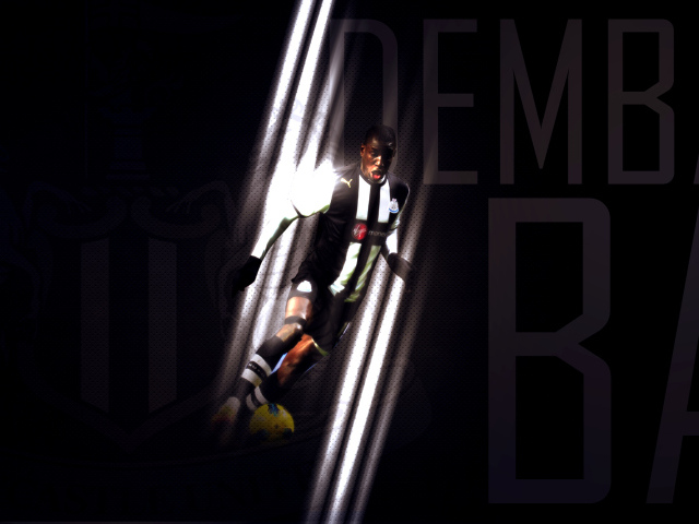 Возлюбленный футбольный клуб Англии Ньюкасл Юнайтед