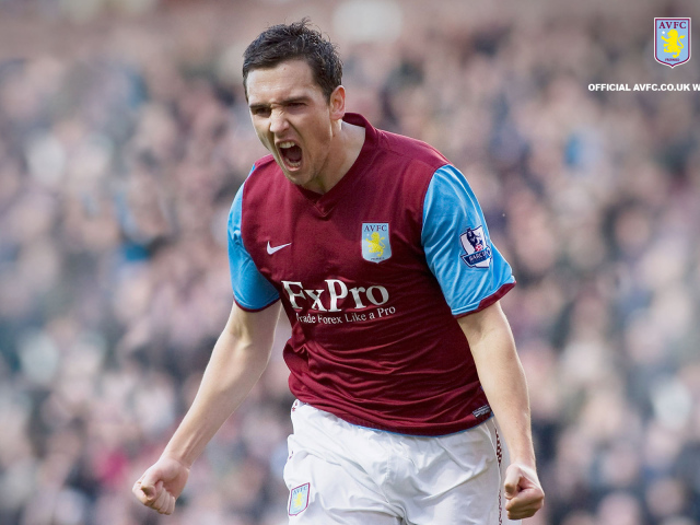 Знаменитый клуб Астон Вилла