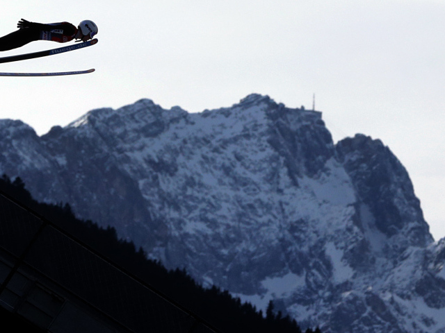 Томас Дитхарт австрийский прыгун с трамплина серебряная медаль на олимпиаде в Сочи 2014 год