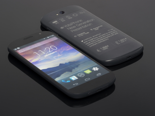 Два экрана у YotaPhone 2