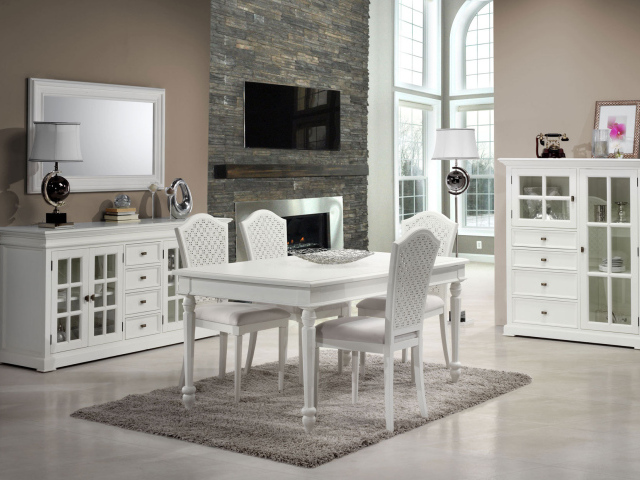 Белая мебель в столовой