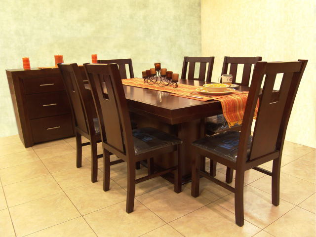 Деревянная мебель для столовой