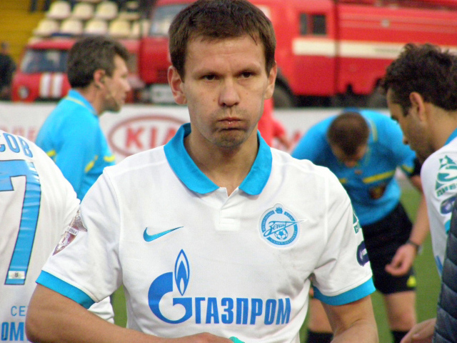 Константин Зырянов полузащитник Зенита в перерыве