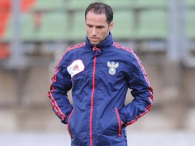 Роман Широков полузащитник Зенита в форме сборной России