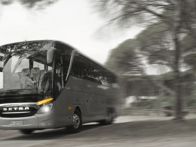 Большой автобус Сетра